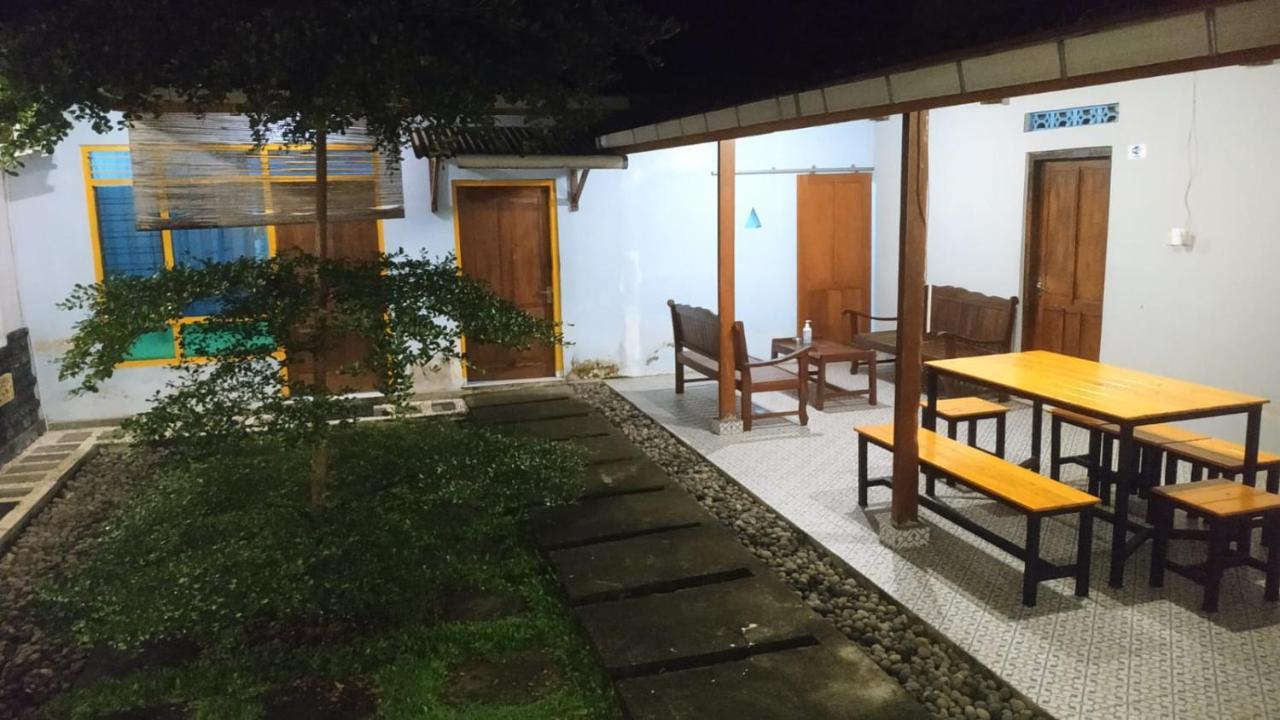 Genthong Homestay Magelang Ngoại thất bức ảnh