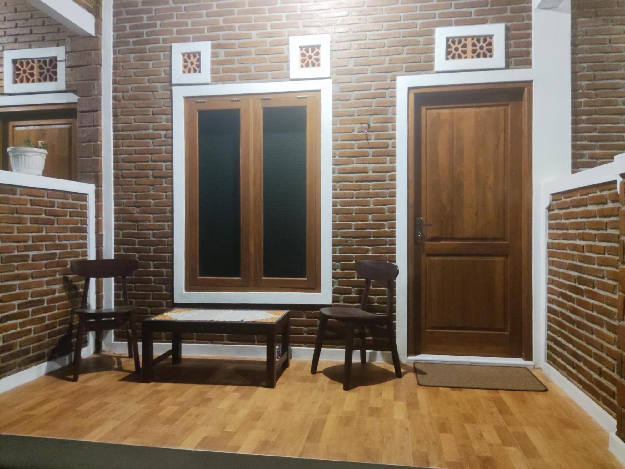 Genthong Homestay Magelang Ngoại thất bức ảnh