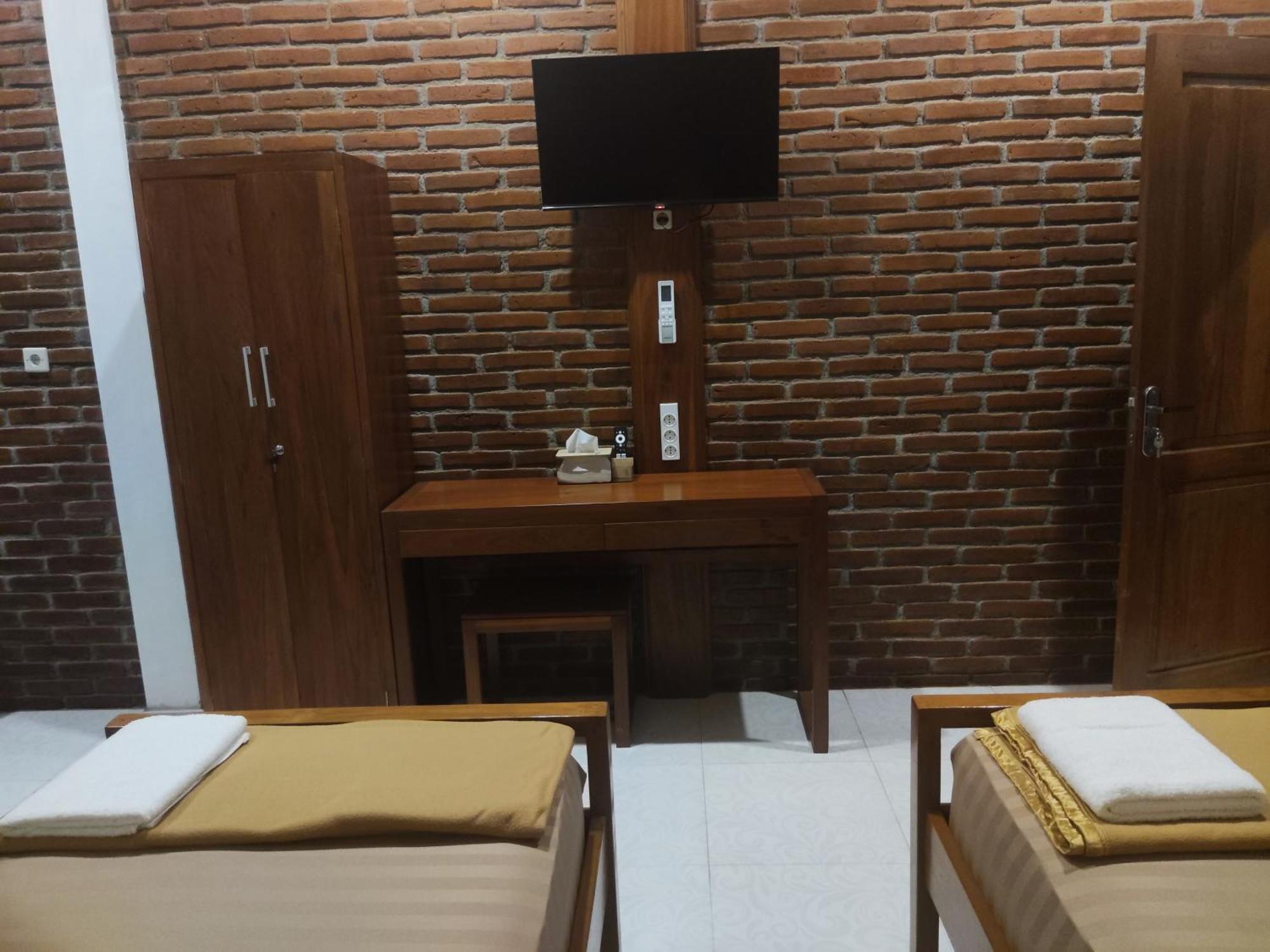 Genthong Homestay Magelang Ngoại thất bức ảnh